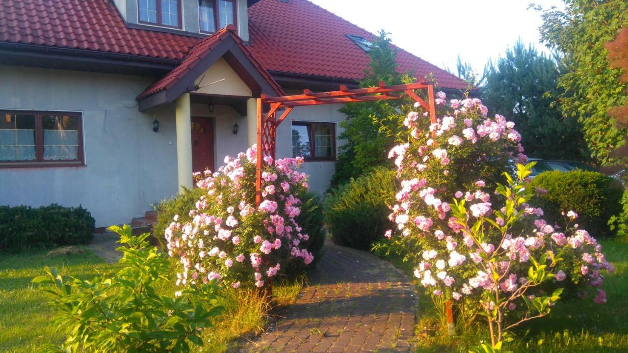 Comfortable House With Garden Manki Buitenkant foto